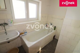 Chalupa se zahradou ve Smolině u Valašských Klobouk - 9