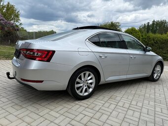 Škoda Superb III 1.4 TSI 110Kw/DSG/Style/Tažný/Panorama/2019 - 9