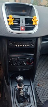 Peugeot 207 - 9