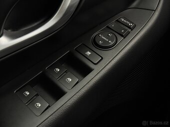 Hyundai i30 N 1.4 T-GDi 103kW N Line, manuál, nová STK - 9