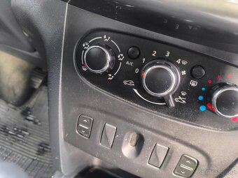 Dacia Sandero, 1,2,KRÁSNÉ,120KM,1MAJ74L,KLIMA - 9