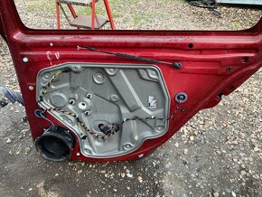 Dveře octavia 2 3x pravé zadní,1x levé zadní,1x levé přední - 9