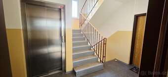 Pronájem 2+1 Na Valtické - 9