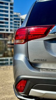 Mitsubishi Outlander 2,2 DI-D, 4x4 - 9