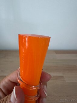 Stará skleněná váza oranžová - 9