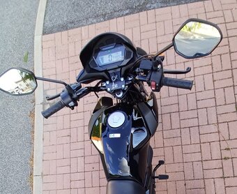 HONDA CBF125M - 9