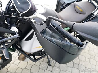 Výroční Moto Guzzi V855TT r.v.2021, nová v ČR, TOP stav - 9