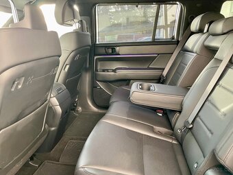 Hyundai Santa Fe HEV 1,6T-GDi 158kW Calligraphy - 9