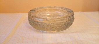 Skleněný popelník s motivem růže - 9