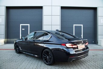 BMW 530d xDrive - M Sport, LED, ACC, Dakota, Servis - 9