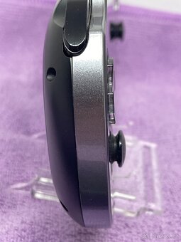 PS VITA oled + 4gb karta - 9