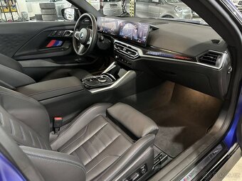 BMW M2 M240i - 9