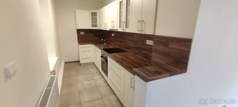 Pronájem bytu v RD , Březnice u Zlína 2+KK - 9