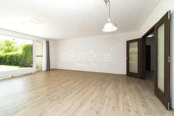 Pronájem bytu 4+kk (116m²) s předzahrádkou v novostavbě na u - 9