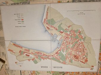Soubor různých starých map - 9