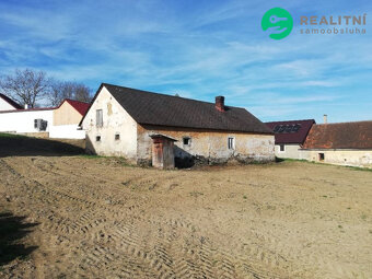 Nabízím k prodeji dům se stodolou v okolí Klatov - 9