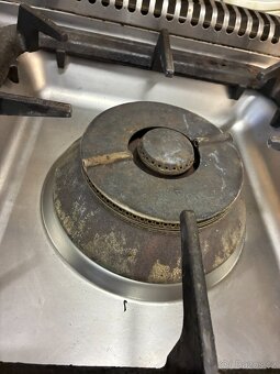 Plynový sporák s plynovou troubou MBM G4SFE8 řada 900 - 9