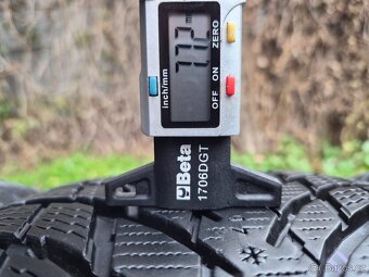 4x Zimní pneu Nokian WR SNOWPROOF P - 235/45 R18 XL - 90% - 9