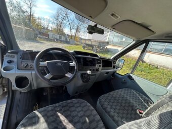 Ford Transit 2.2tdci - 6 míst, L2H2 - 9