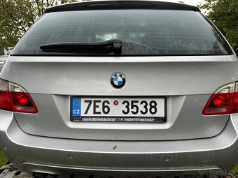 BMW e61 530d M-paket (díly) - 9