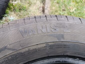 Renault Trafic 215/65 R16C 109/107T - 9