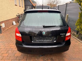 Škoda Fabia kombi facelift 120tis km Černá metla - 9