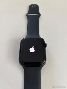 Apple Watch 9 45mm (wifi verze) - 9