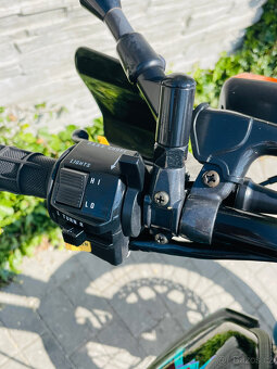 Suzuki DR 650 r.v.1994 najeto 18tis km 33kW - 9