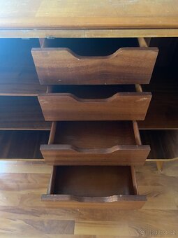 Bufet Jindřich Halabala 40.léta UP závody - 9