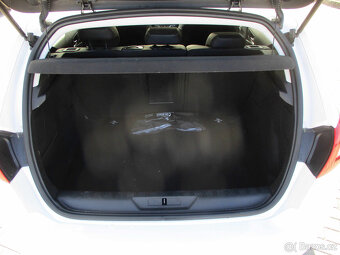 PEUGEOT 308 1,6HDi 88kw Allure EURO6 bez koroze 2017 - 9
