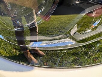 Mercedes-Benz E 220d 4MATIC kombi 147kW 4x4 - 9