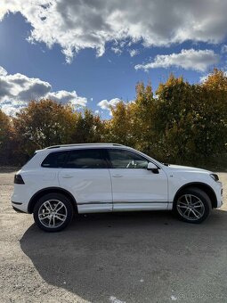 VW Touareg 3.0 V6 TDI R-Line - 9