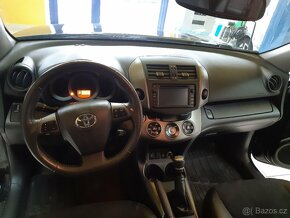Toyota RAV 4 2.0 i 16V - 1.majitel - TOP STAV - 9