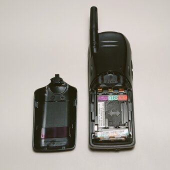 Motorola Talkabout, MC2-41H11, mobilní telefon - 9