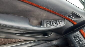 Toyota Avensis Combi 2,0 D4D 85kW 2003 - dily - 9