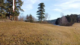 Pozemek pro glamping s malou chatkou Šumava - 9