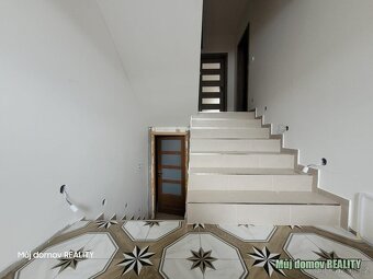 Prodej rodinného domu užitková plocha 340, s pozemkem 657 m, - 9
