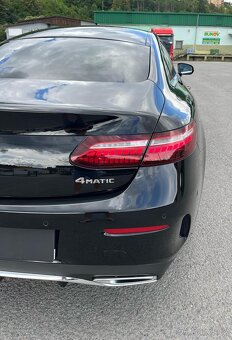 Mercedes Benz E 220 D 4-Matic kupe AMG-Packet - 9