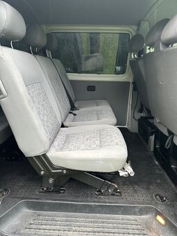 Volkswagen Transporter T5 1.9 77 KW - 9