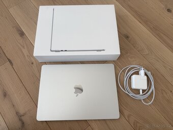 Apple Macbook Air M2, 256GB - 9