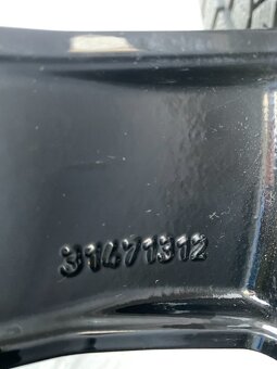 R18 ORIG.ZIMNÍ KOLA VOLVO S60/V60 235/45/18 DOT25 - 9