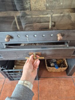 Prodám krbová kamna - 9