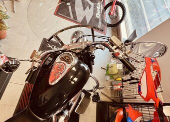 Honda VTX 1800 - 9