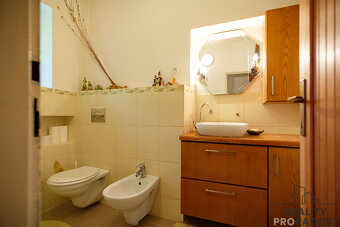 Atypický rodinný dům 5+kk, pozemek 2.564 m2, Náklo - Lhota n - 9