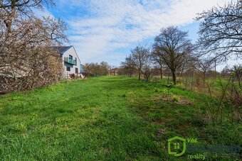 Prodej stavebního pozemku 1263 m2 v obci Svatoslav u Tišnova - 9