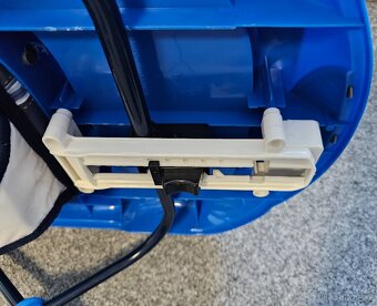 Univerzální plastový box VISO se zámky - 152l, chodítko - 9