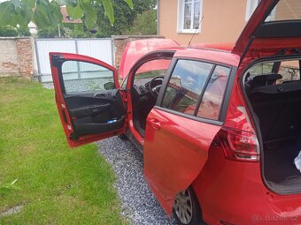 Ford b-max 1.0 - 9