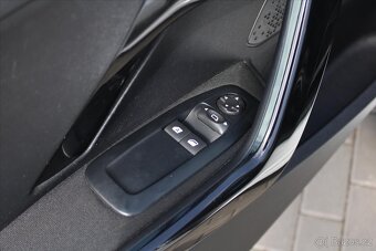 Peugeot 208 1.2 PureTech 1.MAJITEL DPH ČR (2016) - 9