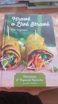 Raw kuchařky + Detox snadno a rychle - nepoužité - 9