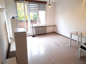 Pronájem bytu 1+kk, 29 m2, ul-. Hasičská, Balkon - 9